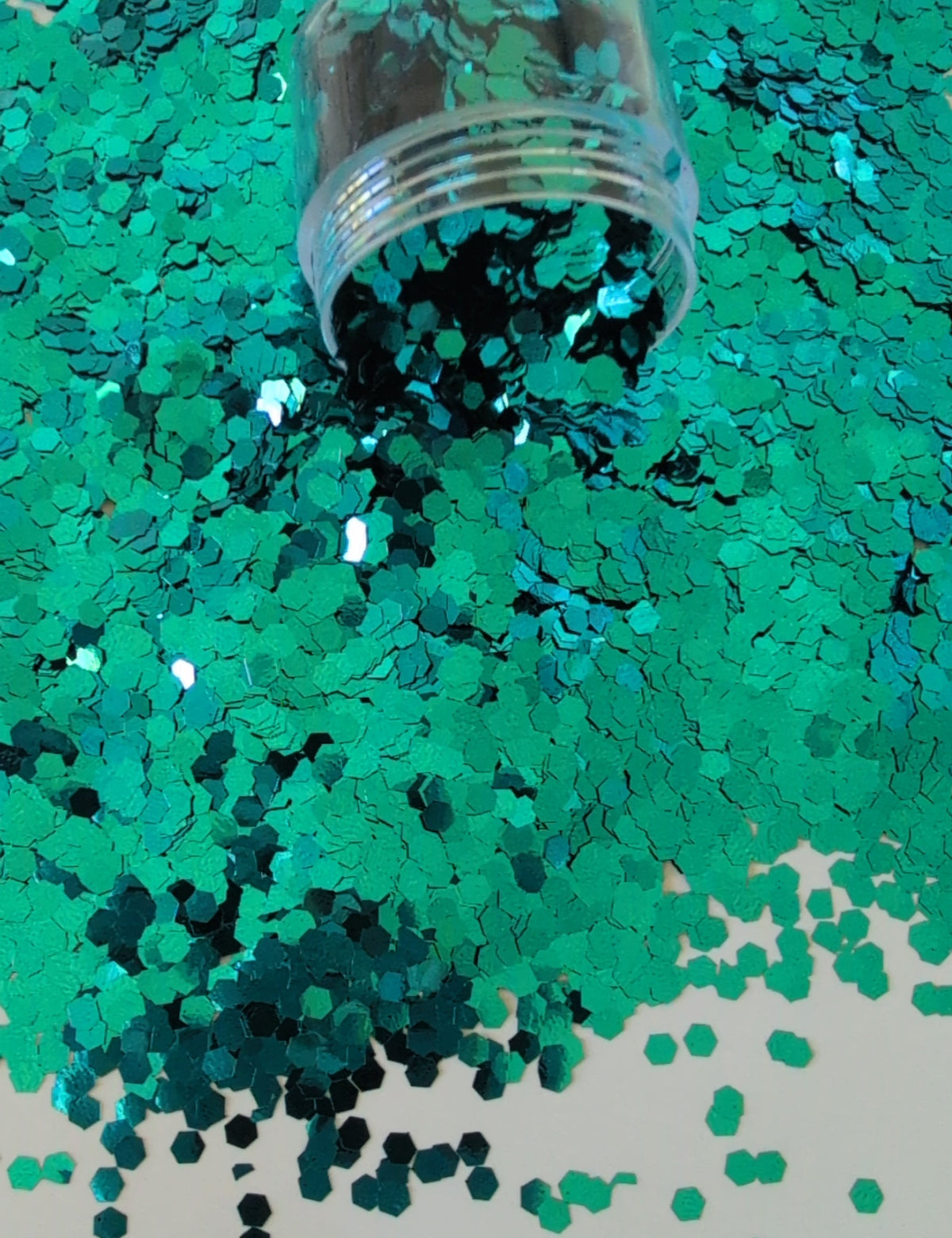 Aquaholic 3mm Glitter